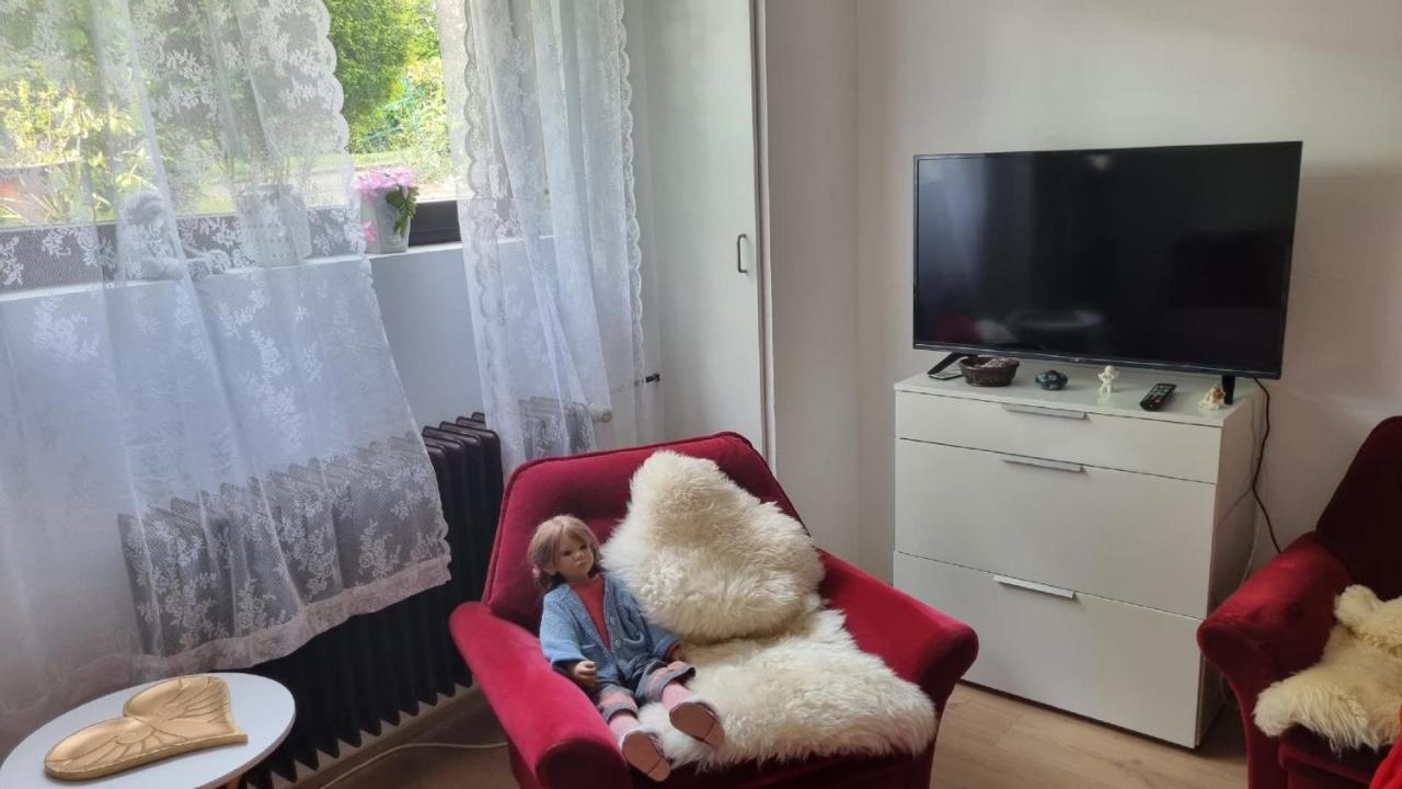 Ferienzimmer Bei Thomas - Gemuetliches Schlaf- Und Wohnzimmer Mit Modernem Bad Ulm Eksteriør billede