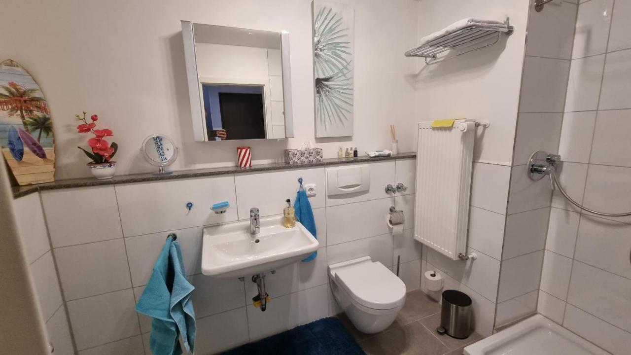 Ferienzimmer Bei Thomas - Gemuetliches Schlaf- Und Wohnzimmer Mit Modernem Bad Ulm Eksteriør billede